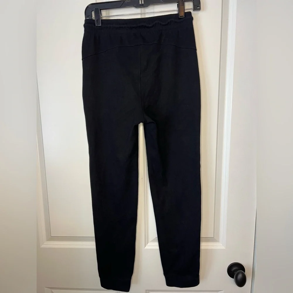 Old Navy Joggers - Picture 5 of 9